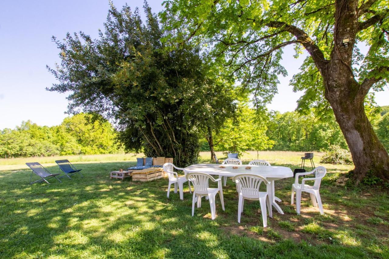 Saint-Genies Chez Renou Et Prosperou Maison Typique Du Sarladait מראה חיצוני תמונה